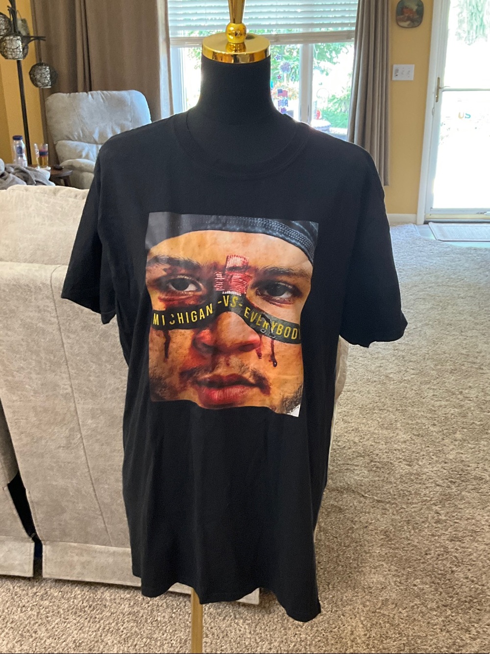 Vans Men’s XL Michigan vs Everybody Tee, Excellent Condition